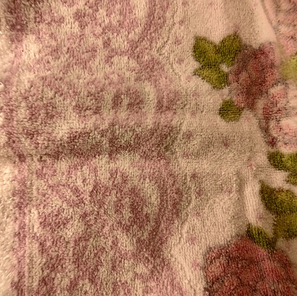 Vintage Fieldcrest 90% Cotton Pink Roses Bath Towel & Hand Towel Set Fringe - Picture 15 of 15